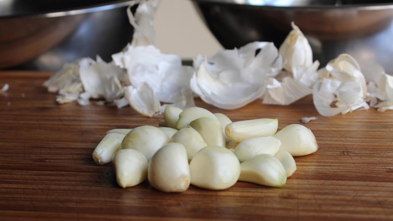 Why Garlic Peels are Like Hidden Treasures: Clever Ways to Repurpose Them