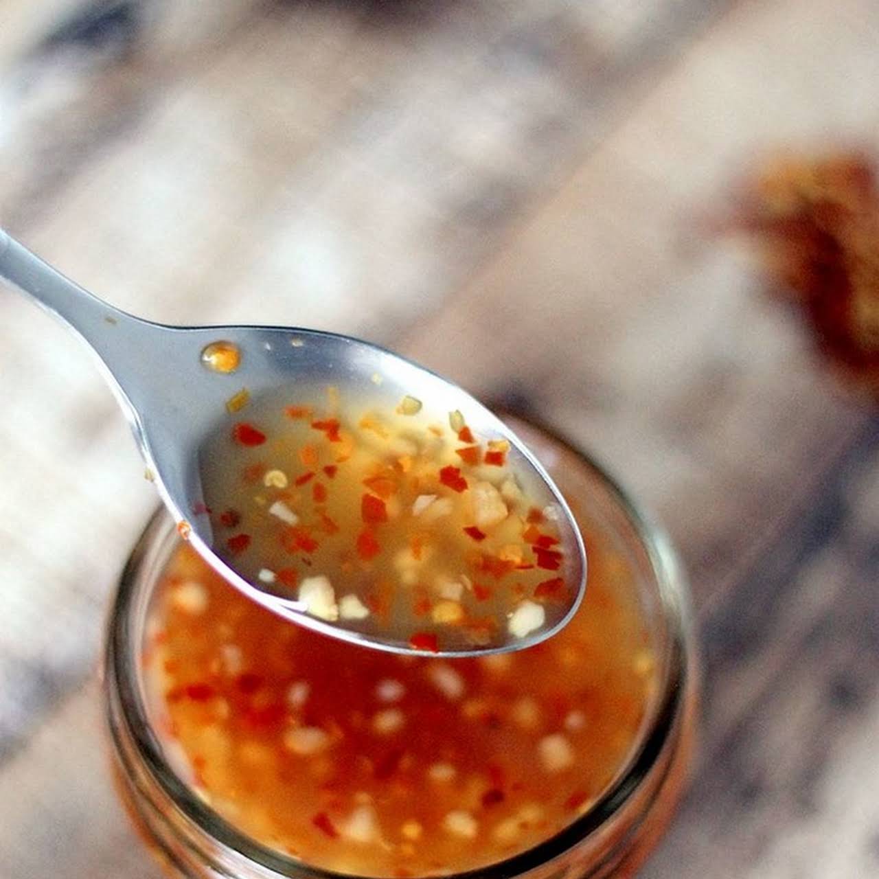 Garlic and Chili Infused Honey: The Perfect Spicy Sweet Sauce