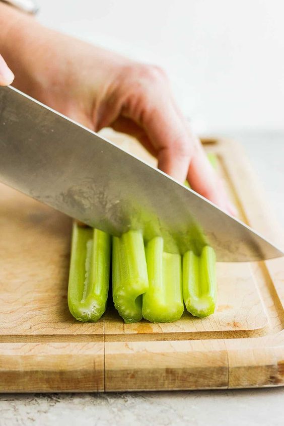 Embrace the Power of Celery: A Delicious Recipe That Defies Blood Sugar and Obesity Worries!