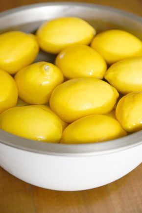 Discover the Benefits of Lemon Water for a Flatter Stomach