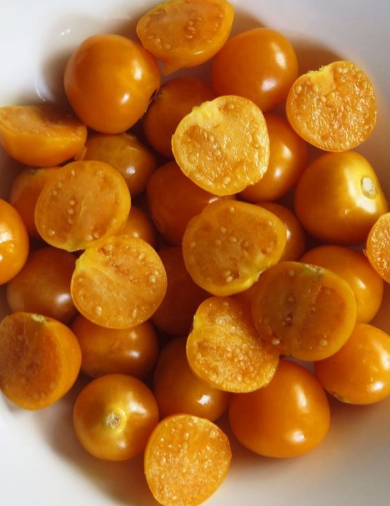 The Power of Physalis: Why These Little Fruits are Big on Benefits!