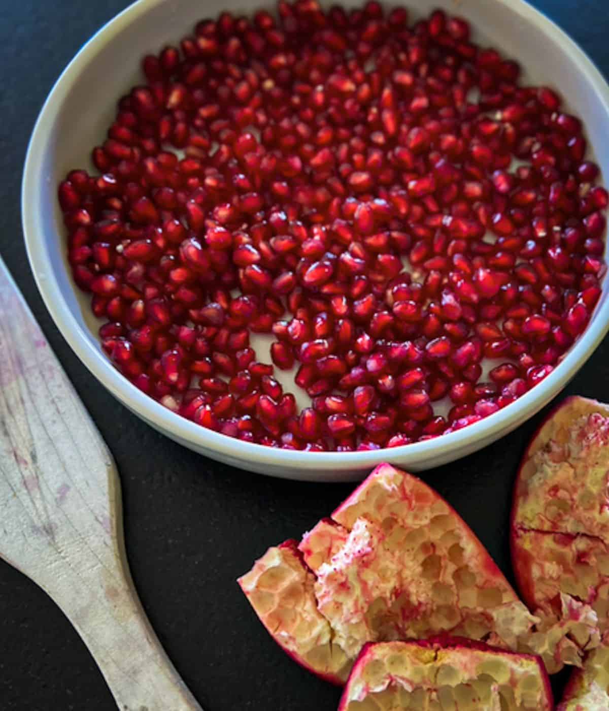 Mastering the Art of Opening and Eating Pomegranates