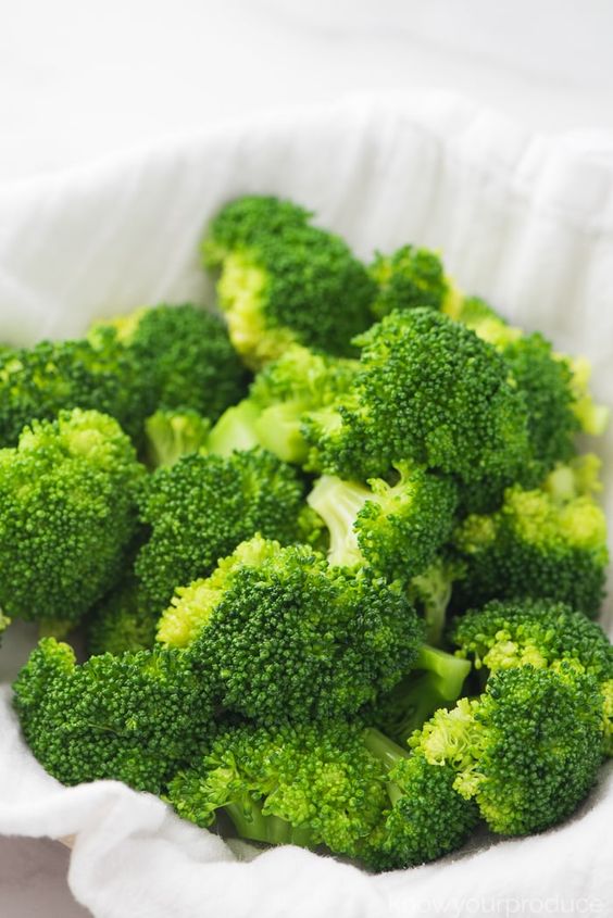 A Flavorful Twist on Broccoli: Spanish-Inspired Recipe