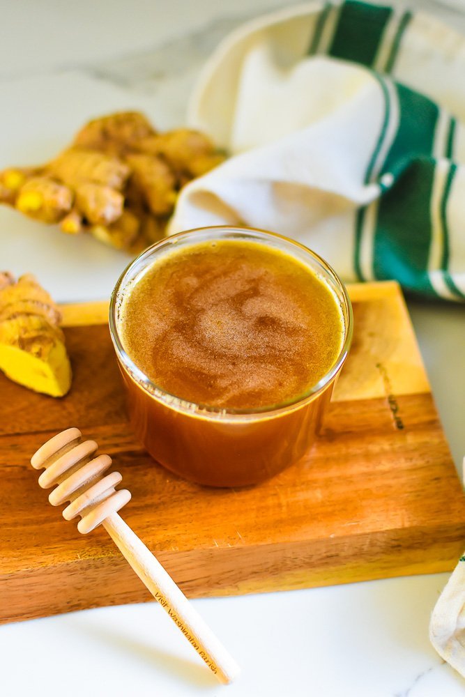 Natural Remedy Against Viruses, Flu, and Colds: Protect Your Lungs and Respiratory Organs with Honey and Ginger