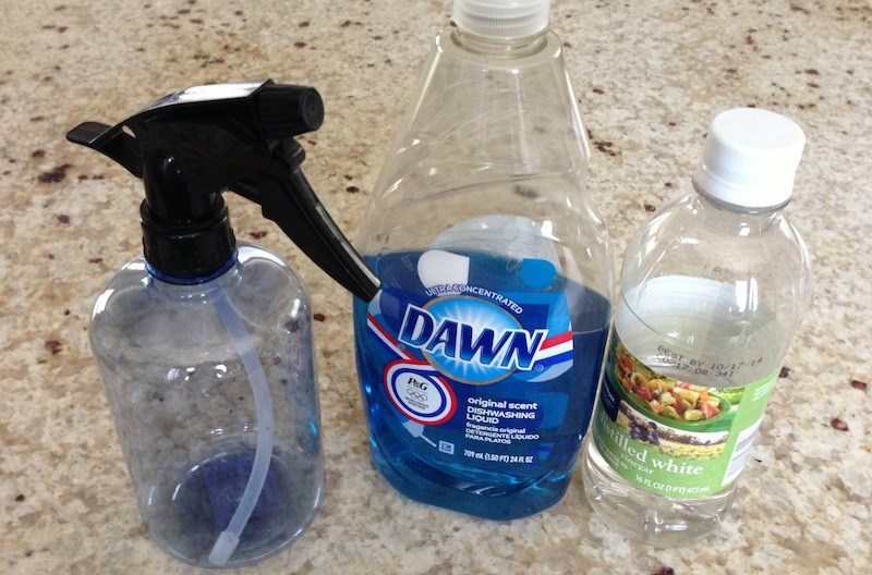 Enhance Your Dishwashing Liquid with Vinegar for Sparkling Results