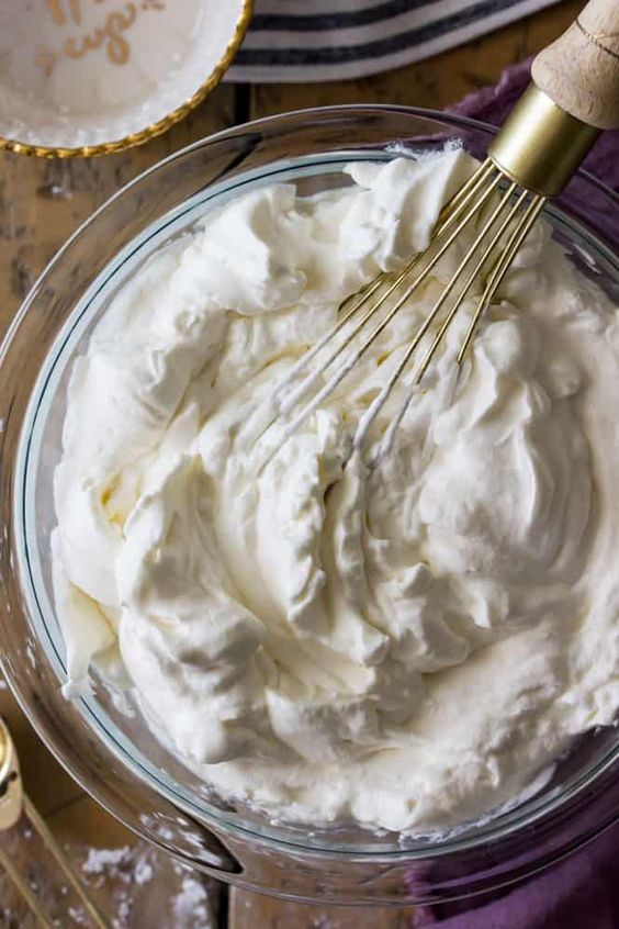 Whip Up Wholesome Whipped Cream in Minutes: Homemade Recipe without Unhealthy Ingredients