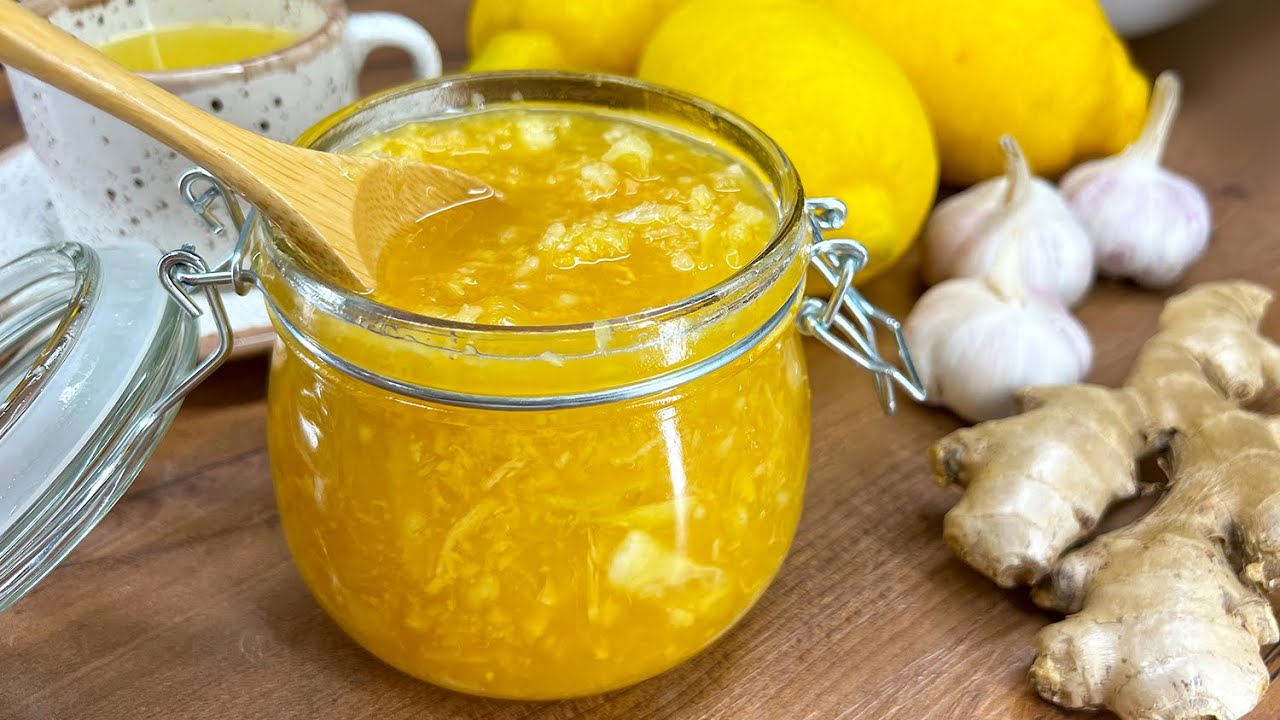 Refresh Your Meals with a Homemade Lemon Garlic Mix