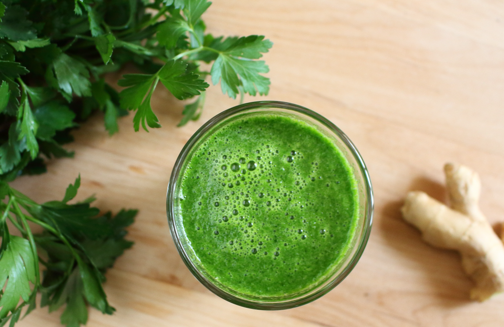 Parsley Juice: Relieve Swelling and Remove Excess Fluid