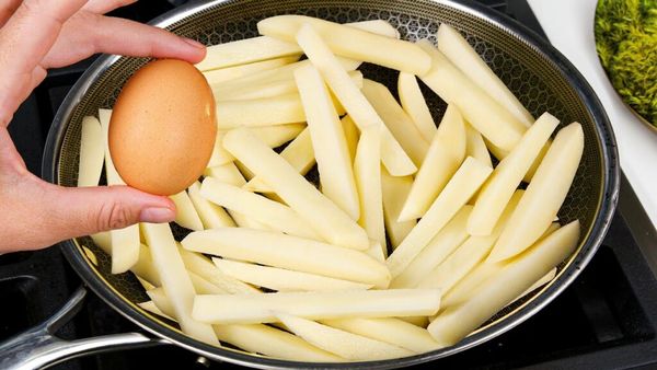 Crispy and Delicious Egg-Coated Potato Wedges