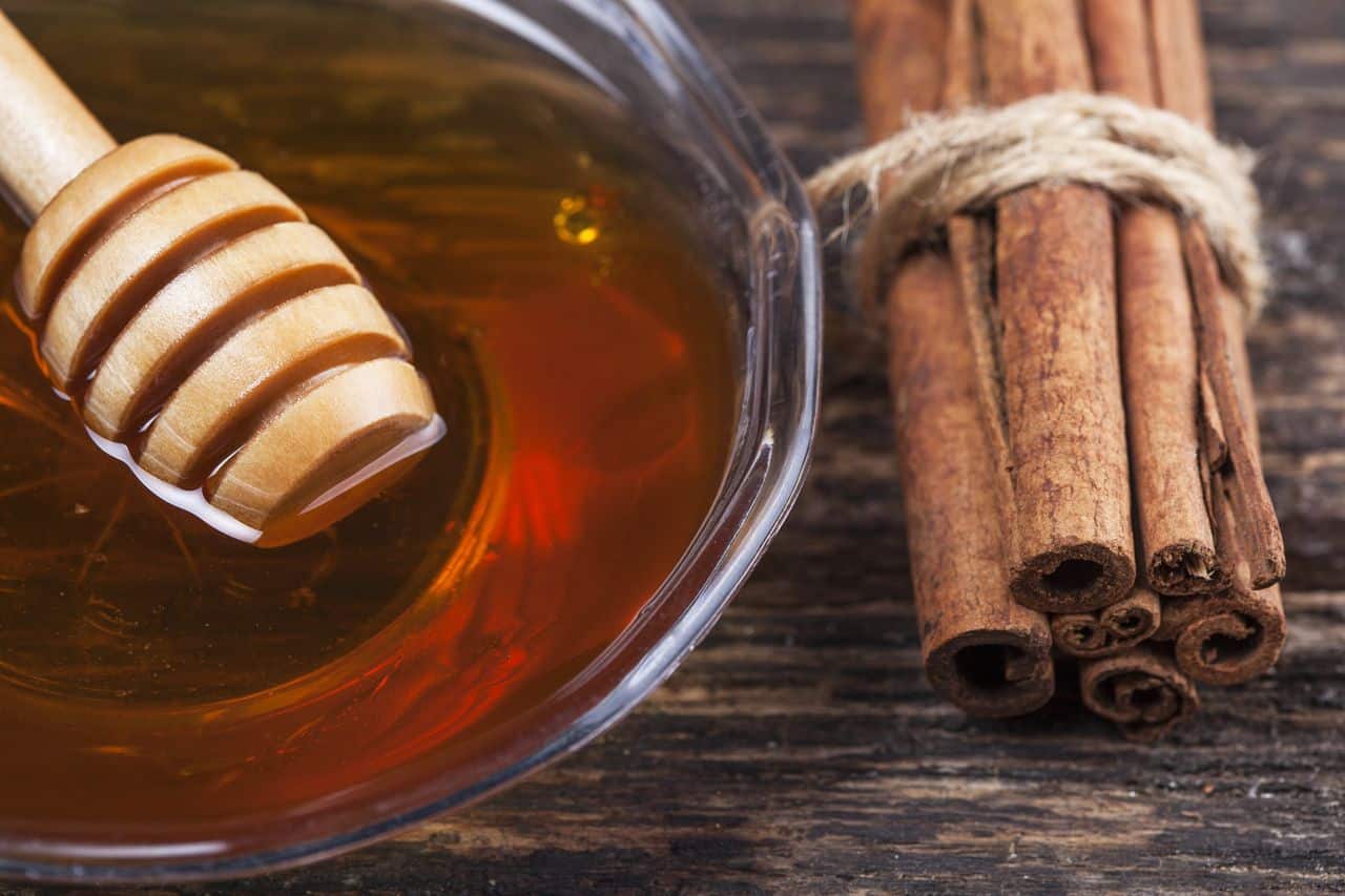 2000 Years Old Recipes! Lower Cholesterol and Sugar, Reduce Painful Inflammation, Boost Immunity with Honey and Cinnamon