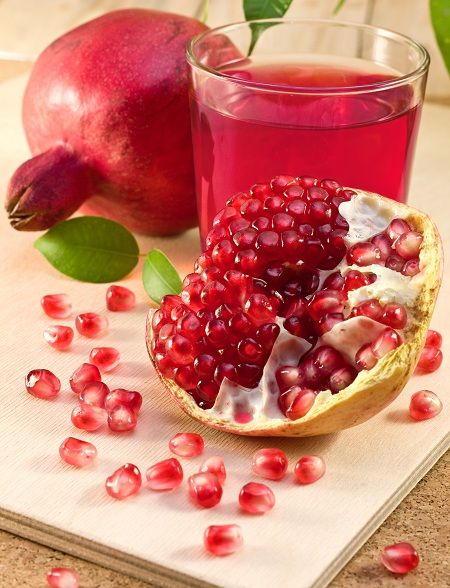 The Marvelous Benefits of Tea and Pomegranate Juice: A Power Duo for Your Health