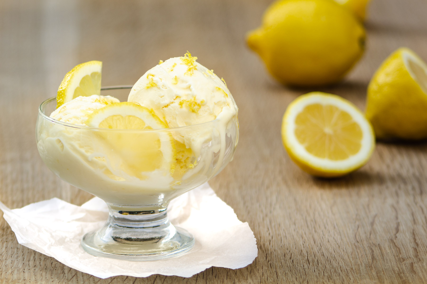 Effortless Lemon Ice Cream: A Sugar-Free Delight with Just Three Ingredients