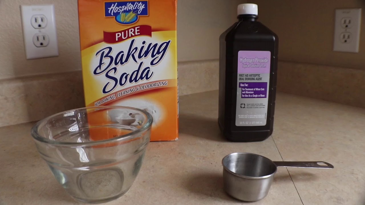 Homemade Miracle Cleaner for Floor Tiles: Peroxide and Baking Soda