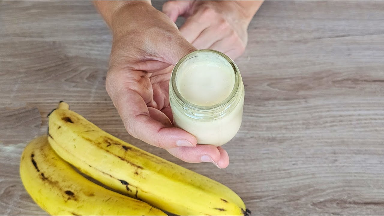 Banana Lightening Anti-Stain Cream: A 200-Year-Old Anti-Aging Recipe! ✨🍌