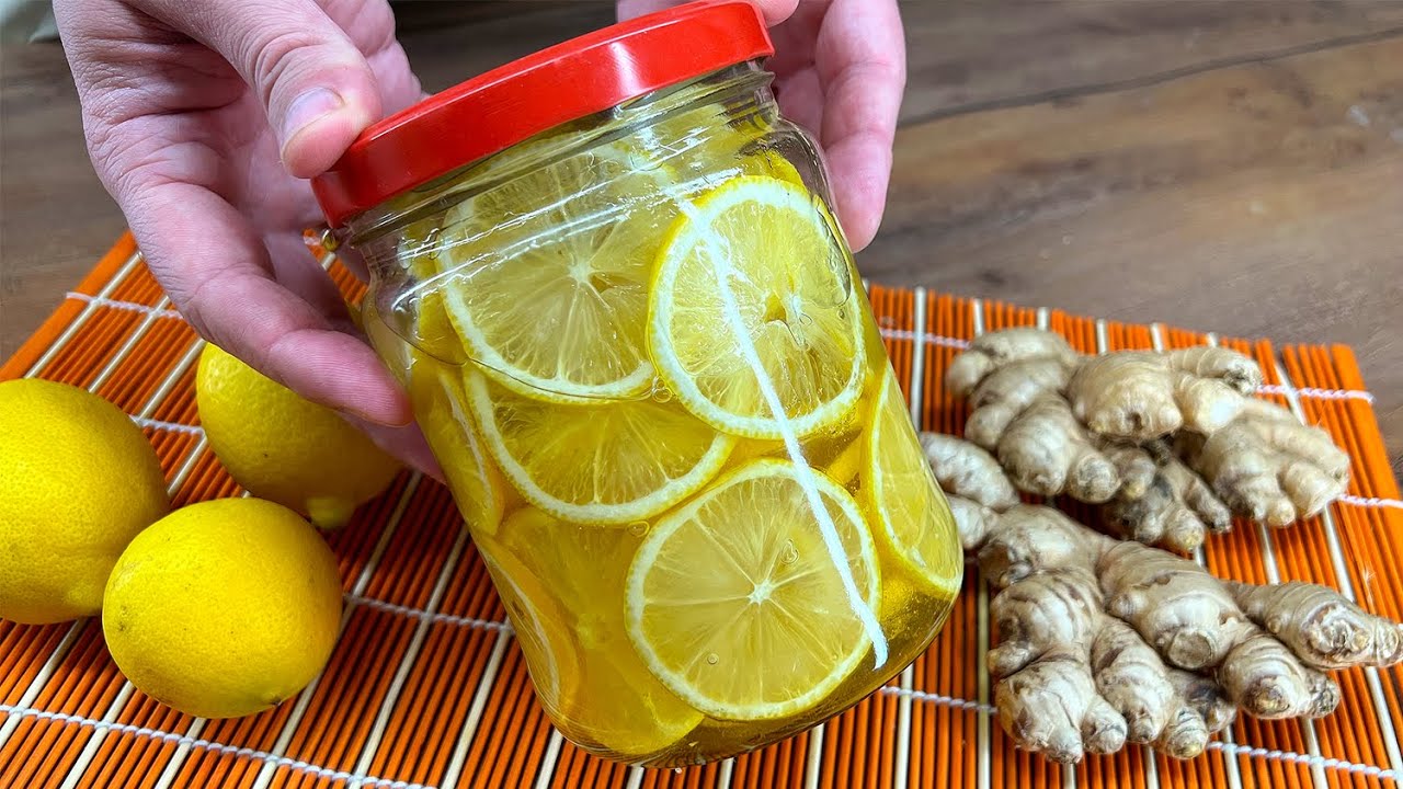 Lemon and Ginger in a Jar: Your Tasty Ally for Boosting Immunity