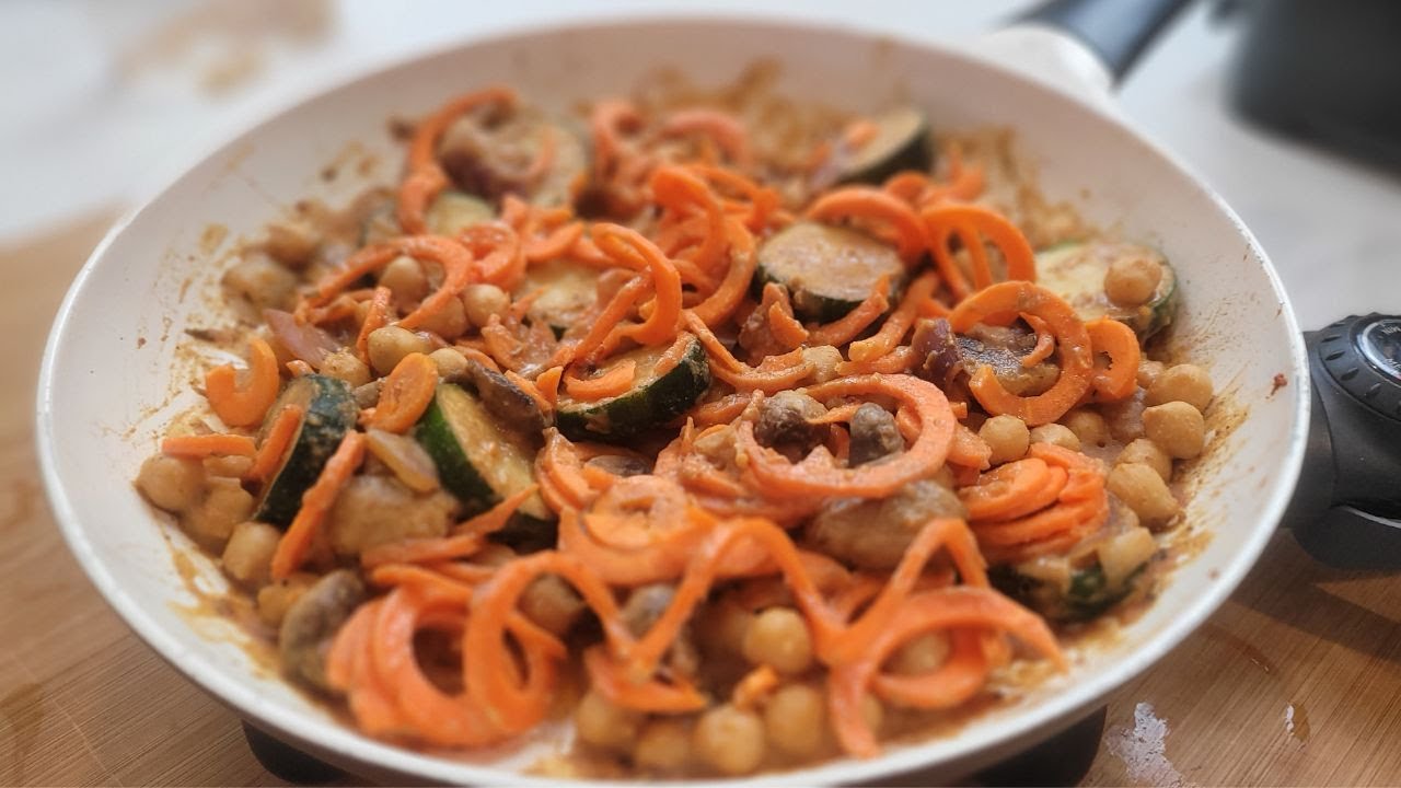 15-Minute Meal: Carrot Spaghetti with Instant Creamy Veggie Sauce