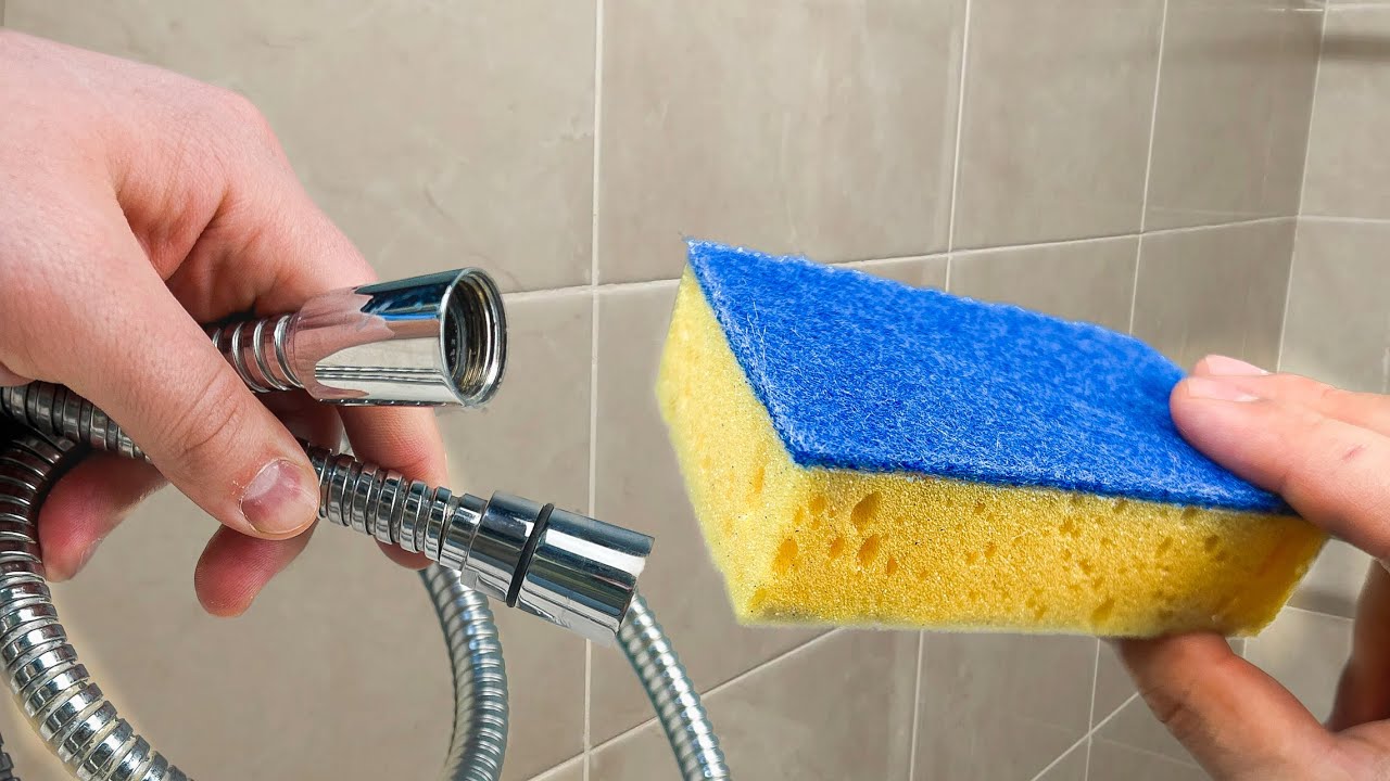 🔥 Insert the Sponge into the Shower Pipe and a Miracle Will Happen! 👍🏻