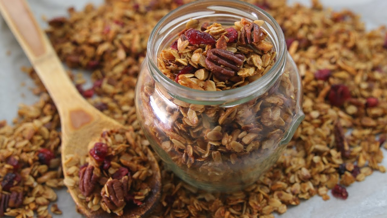 Easy and Healthy Homemade Granola Recipe