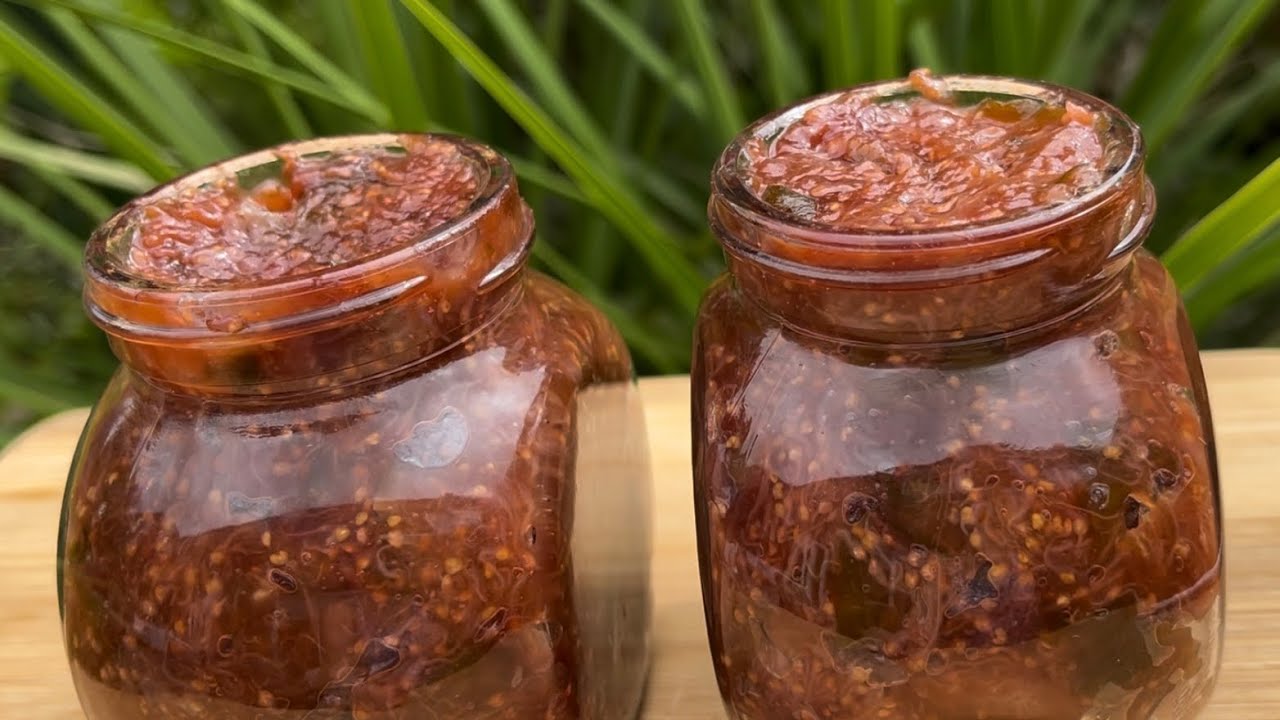 Simple and Delicious Homemade Fig Jam