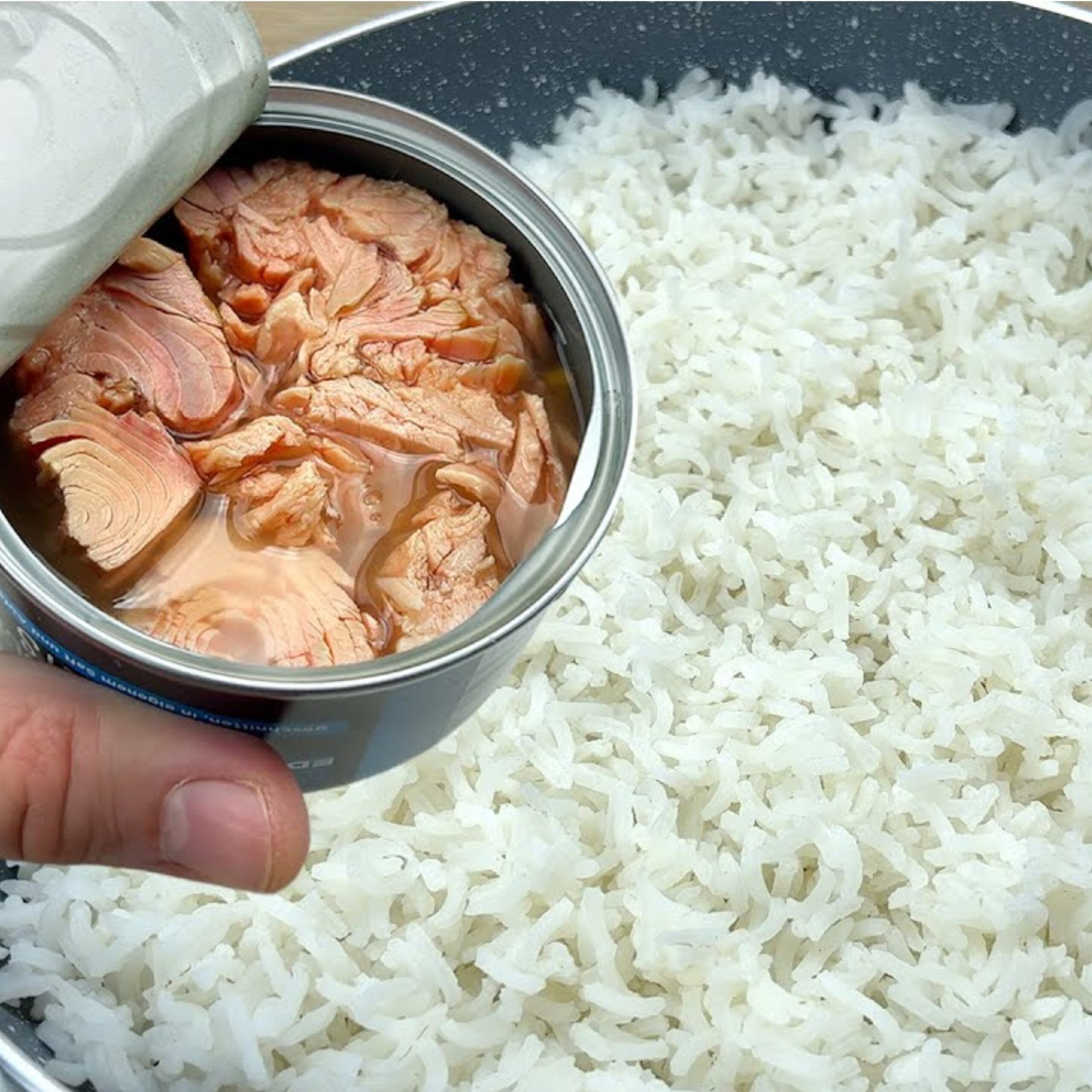 Delicious and Simple: The Joy of Rice and Canned Tuna