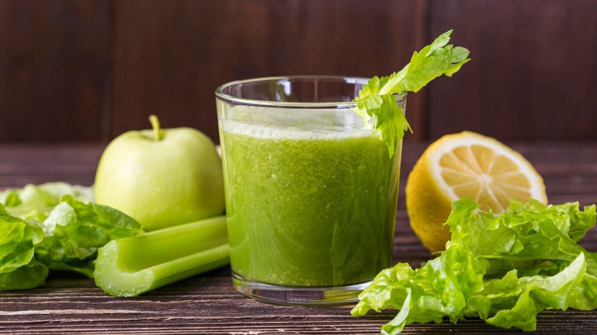 The Benefits of Drinking Celery Juice in the Morning on an Empty Stomach