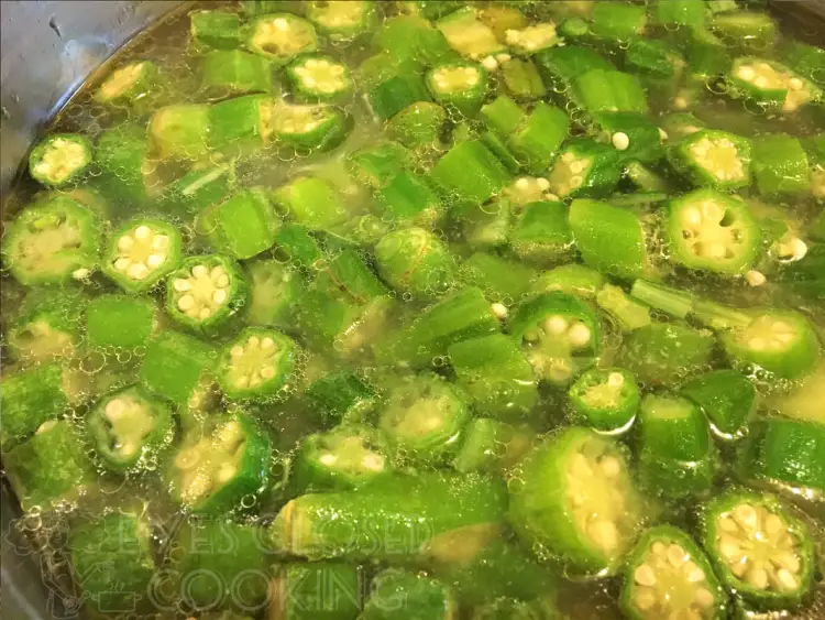 Garlic Okra Weight Loss Drink: A Natural Remedy for Lowering High Blood Pressure