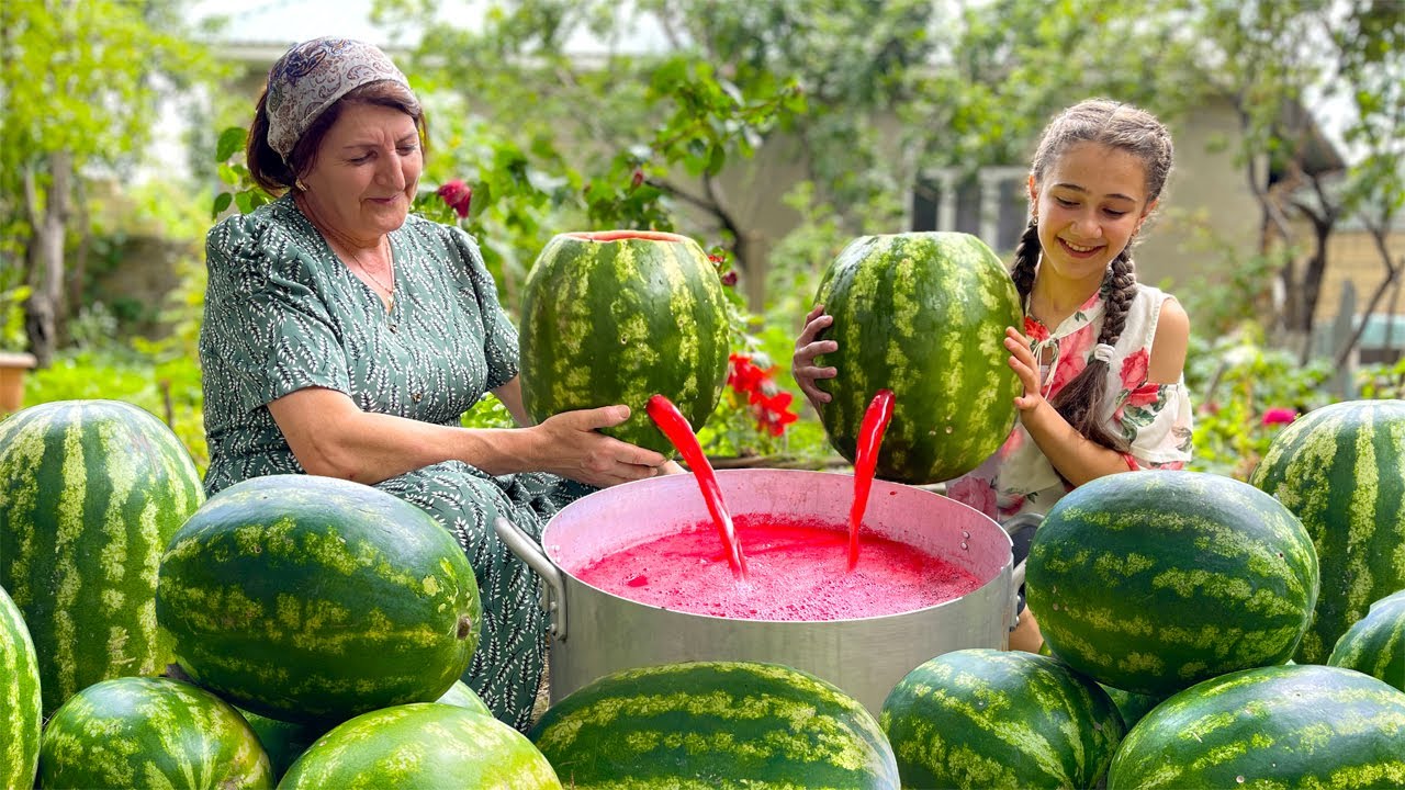 Grandma’s Canned Watermelon Juice for the Winter: More Delicious than Fresh!