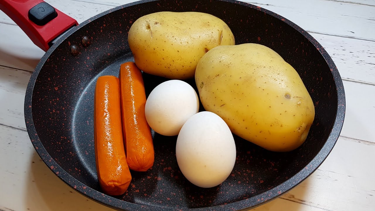 A Simple and Delicious Recipe: Potatoes, Eggs, and Sausages Skillet