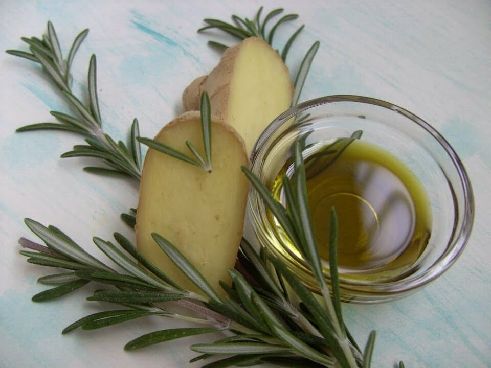 Sipping on Ginger and Rosemary Tea: A Glass Full of Health Benefits