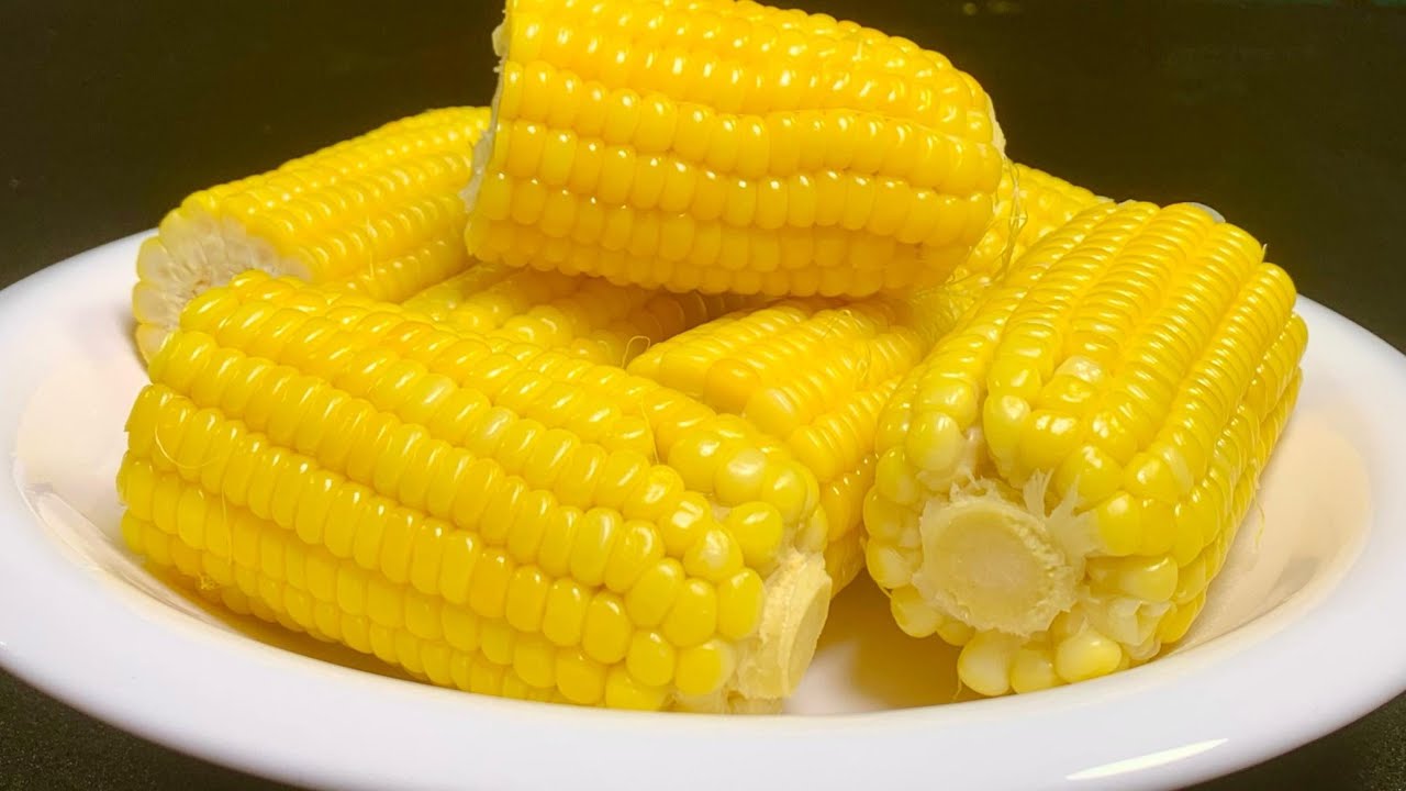 Cooking Corn the Right Way: A Chef’s Secret Trick