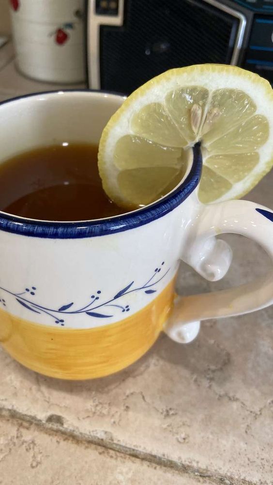 Get Rid of Belly Fat in Just 7 Days! Lose Weight Fast and Get a Flat Stomach with Lemon and Honey Tea