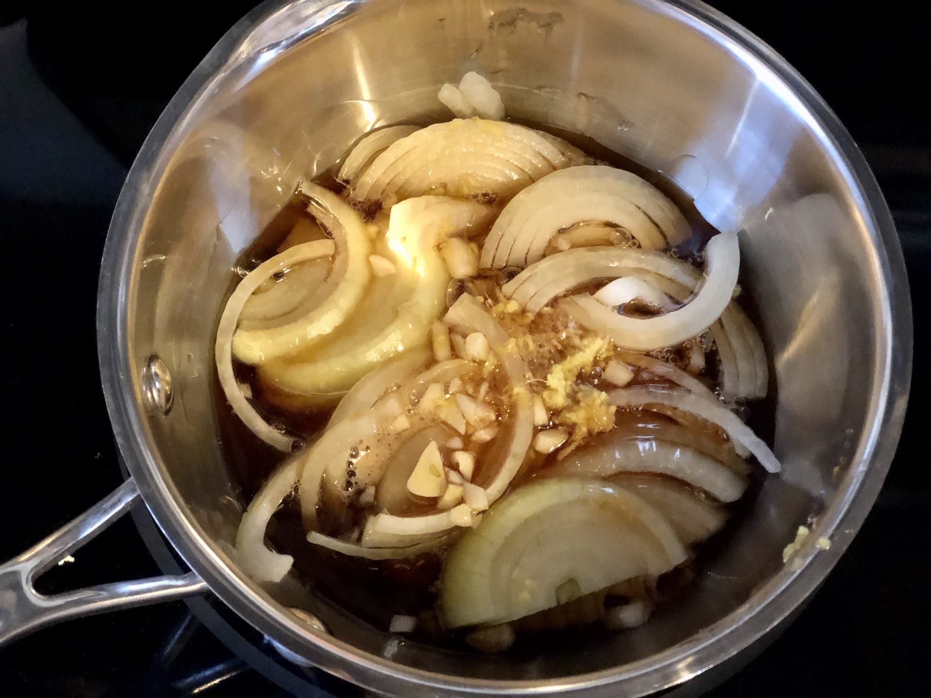 Honey, Garlic, and Onion: A Powerful Natural Remedy for Cough, Bronchitis, and Pneumonia