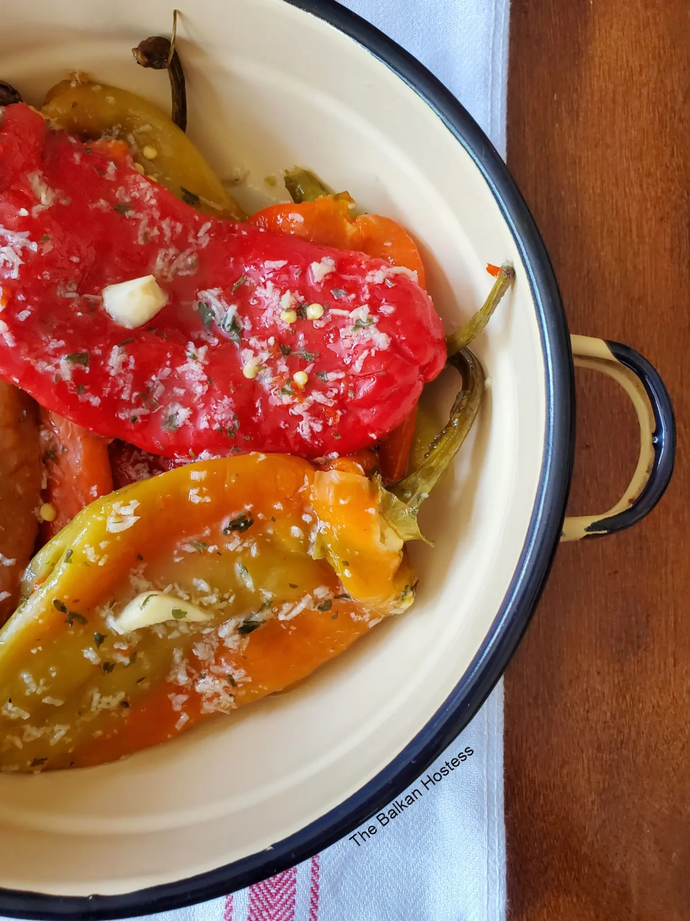 Canning Roasted Peppers with Garlic in a Jar! Without Chemicals and Preservatives Lasts 2 Years!