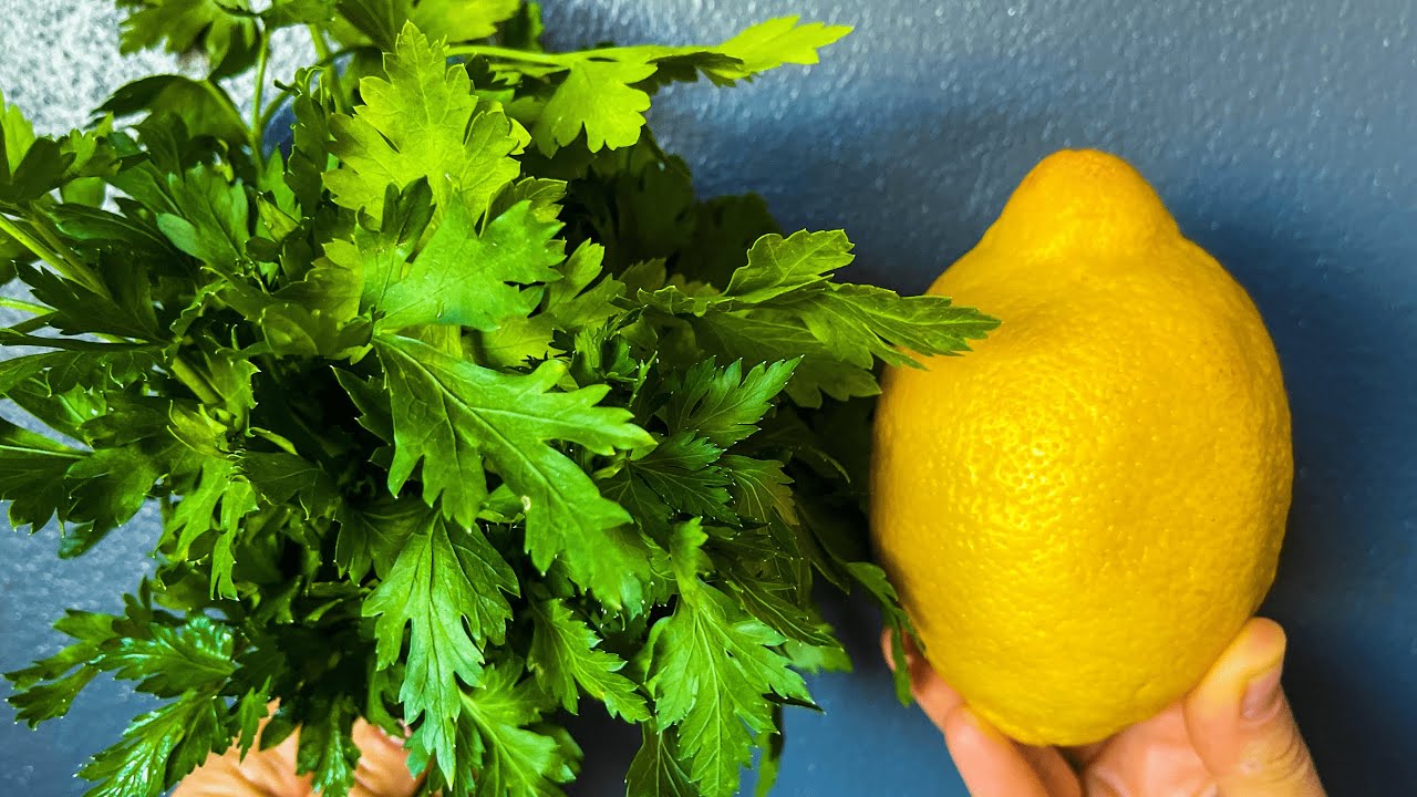 Parsley and Lemon Juice: Relieve Swelling and Remove Excess Fluid from the Body