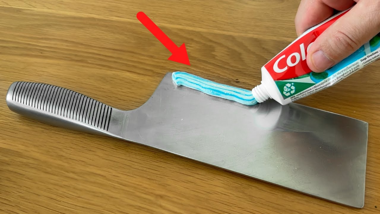 Unexpected Kitchen Hack: The Power of Toothpaste on Kitchen Knives