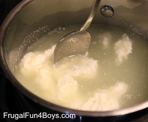 Pour Vinegar into Boiling Milk – I Don’t Buy It in the Store Anymore! Only 2 Ingredients, Few People Know This Secret!