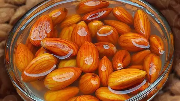 What Really Happens When You Eat Soaked Almonds Every Morning 💥 (Unbelievable) 🤯