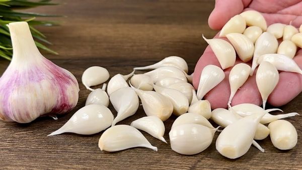 Lowering Blood Sugar Naturally with Garlic