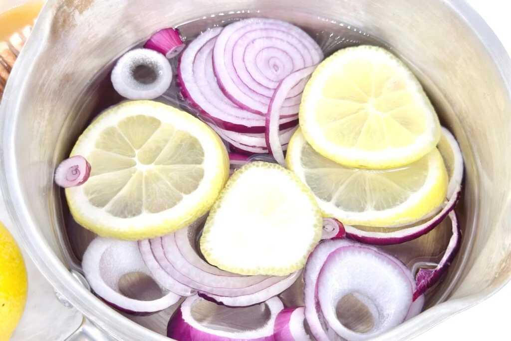 Natural Insulin Tea Makes Glucose Drop in Minutes – Incredible with Lemon and Onion!