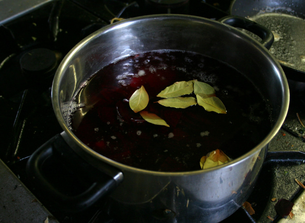 If You Boil Bay Leaves and Drink the Liquid, THIS Happens to Your Body (Did You Know That?)