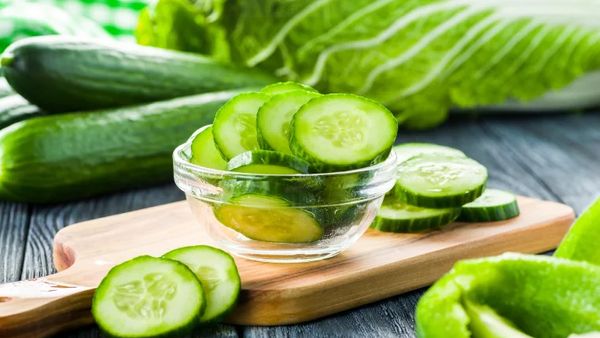 6 Benefits of Eating Cucumber at Night