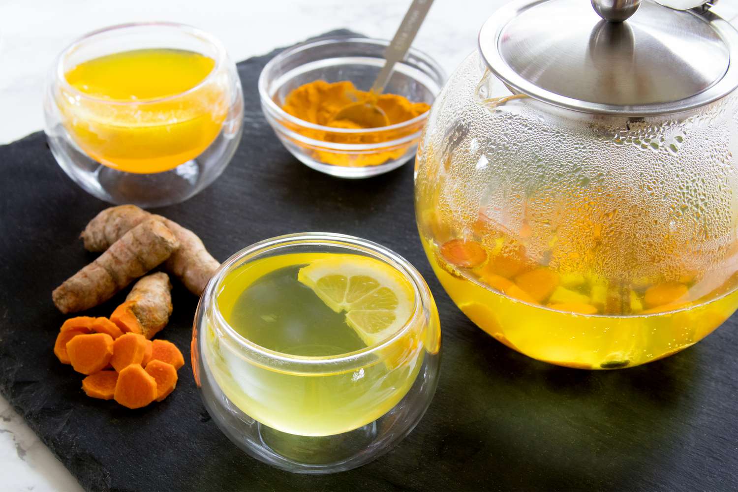 Flu Bomb – Kick Flu in the Butt with This Easy Natural Recipe (Turmeric and Ginger Tea)