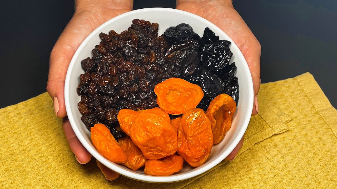 Natural Cleanse with Dried Fruit: Raisins, Apricots, and Plums