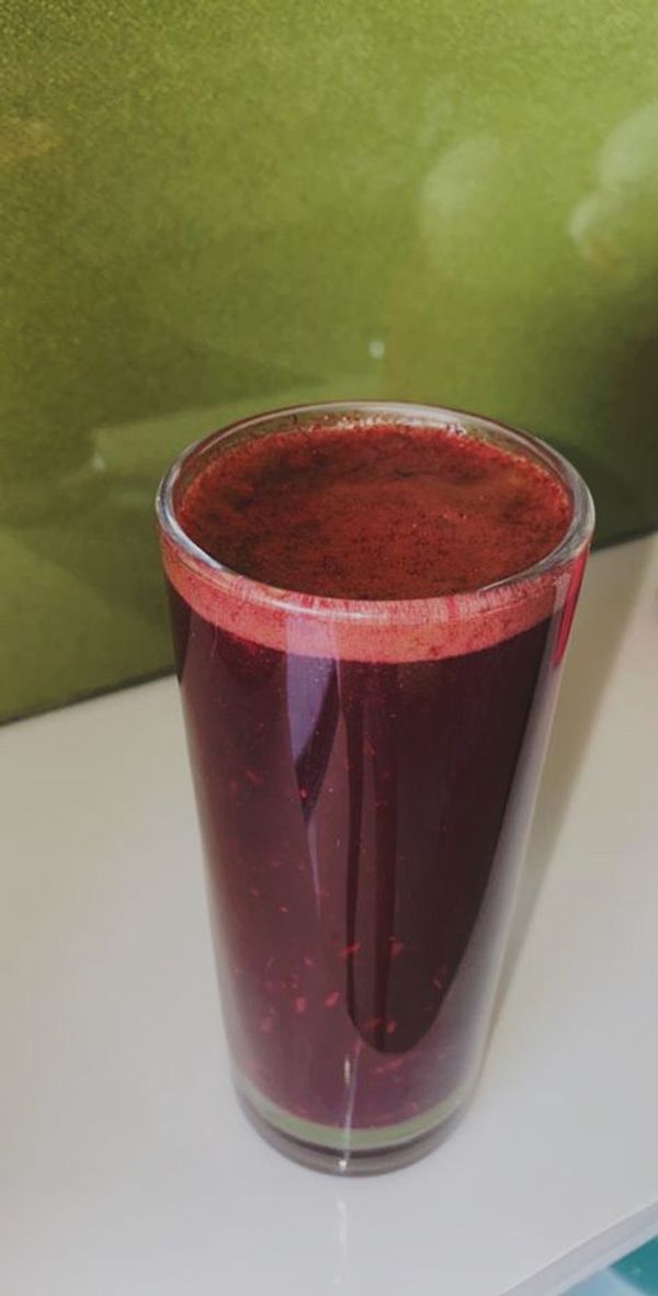 Drink Carrot and Beetroot Juice for Surprising Benefits